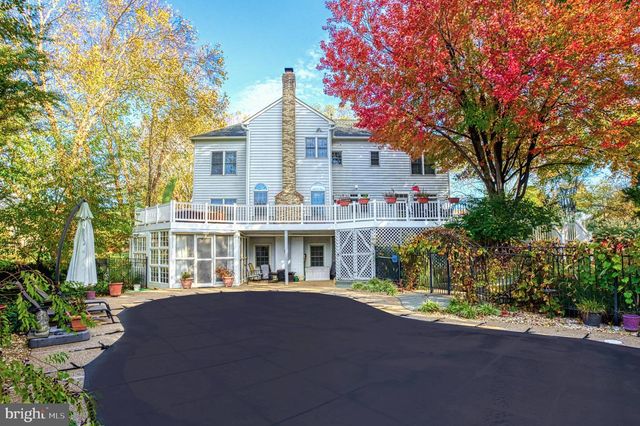 10409 DUNN MEADOW RD, Vienna, VA 22182