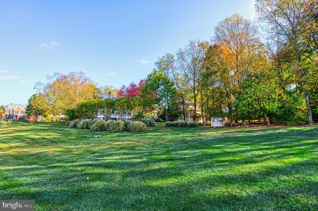 10409 DUNN MEADOW RD, Vienna, VA 22182