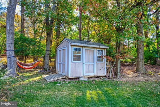 10409 DUNN MEADOW RD, Vienna, VA 22182