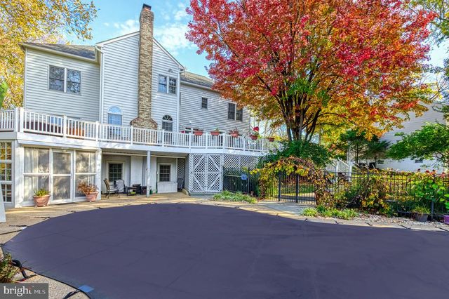 10409 DUNN MEADOW RD, Vienna, VA 22182