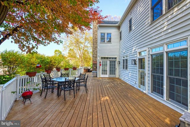 10409 DUNN MEADOW RD, Vienna, VA 22182