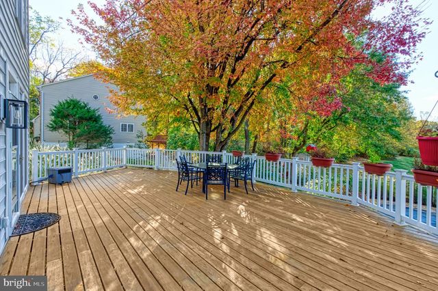 10409 DUNN MEADOW RD, Vienna, VA 22182