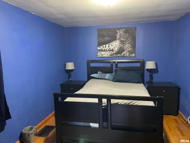 3822 4TH Avenue B, East Moline, IL 61244