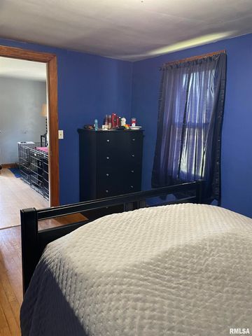 3822 4TH Avenue B, East Moline, IL 61244