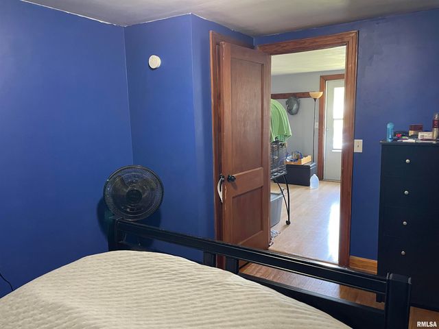 3822 4TH Avenue B, East Moline, IL 61244