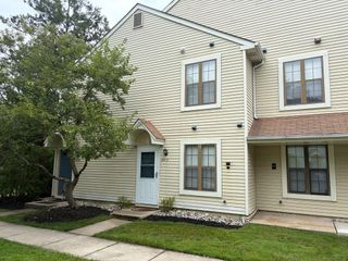 189 COLLIN CT #189, Mount Laurel, NJ 08054