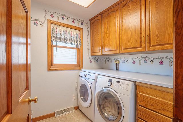 3658 SHILOH ROAD, Suamico, WI 54173