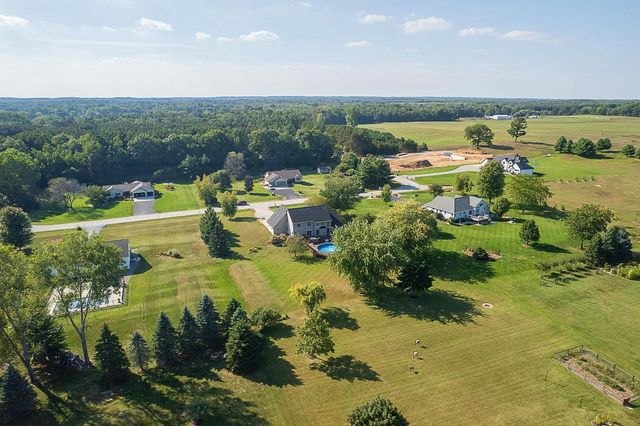 3658 SHILOH ROAD, Suamico, WI 54173