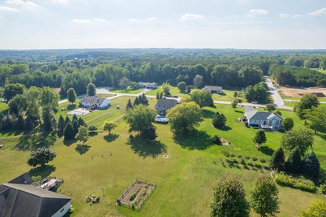 3658 SHILOH ROAD, Suamico, WI 54173