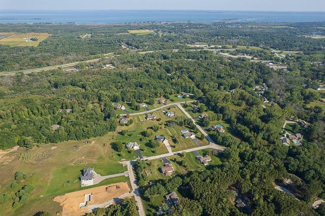 3658 SHILOH ROAD, Suamico, WI 54173