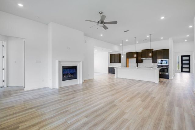 2120 Lila Sky Lane, Friendswood, TX 77546