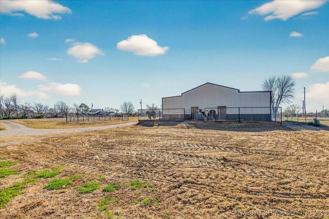 9403 E 159th Street North, Collinsville, OK 74021