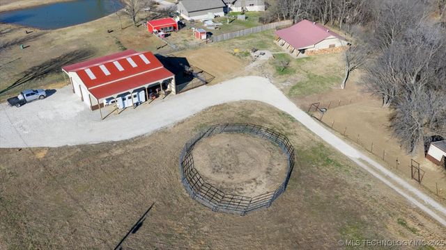 9403 E 159th Street North, Collinsville, OK 74021