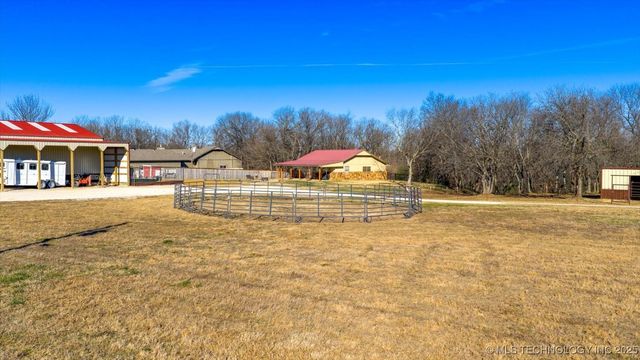 9403 E 159th Street North, Collinsville, OK 74021