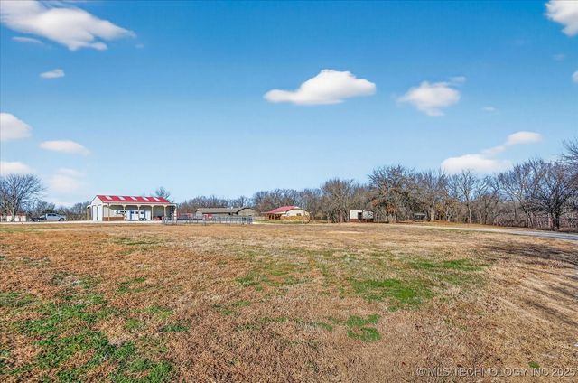 9403 E 159th Street North, Collinsville, OK 74021