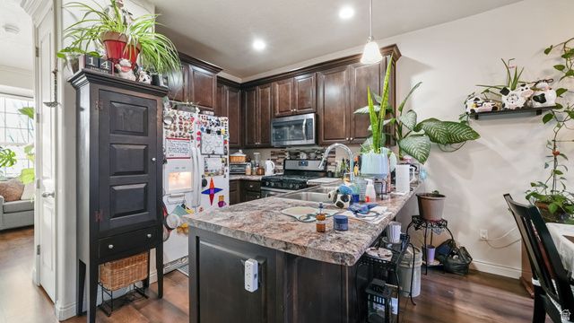 472 S TRI TERRA ST, Provo, UT 84606