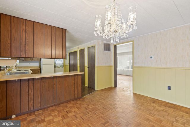 1409 MAPLE AVE, Baltimore, MD 21221