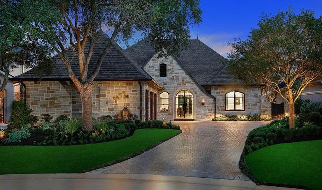 34 Bellweather Court, The Woodlands, TX 77381