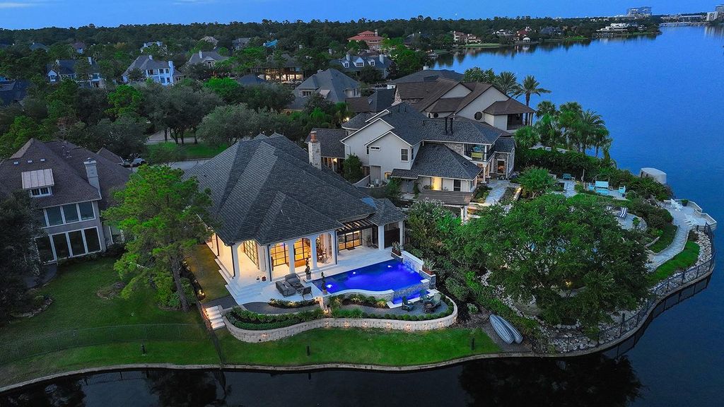 34 Bellweather Court, The Woodlands, TX 77381