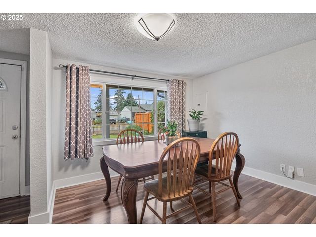 4020 GARY St Ne, Keizer, OR 97303