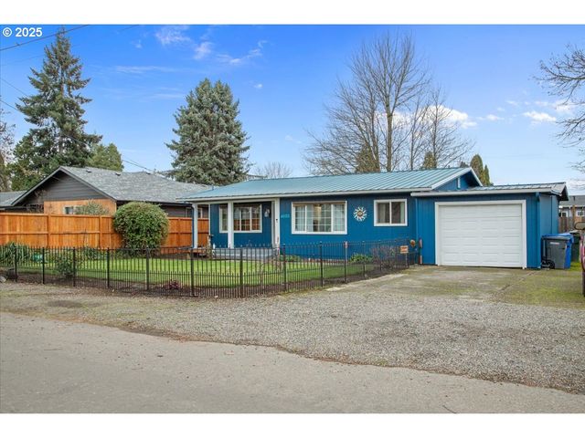 4020 GARY St Ne, Keizer, OR 97303