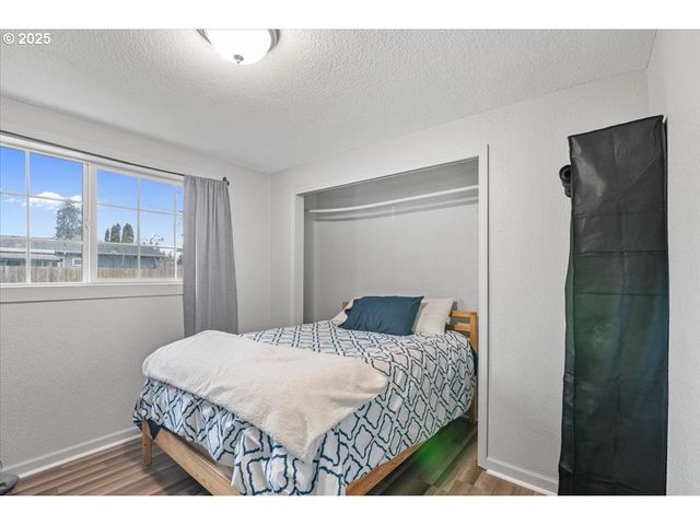 4020 GARY St Ne, Keizer, OR 97303