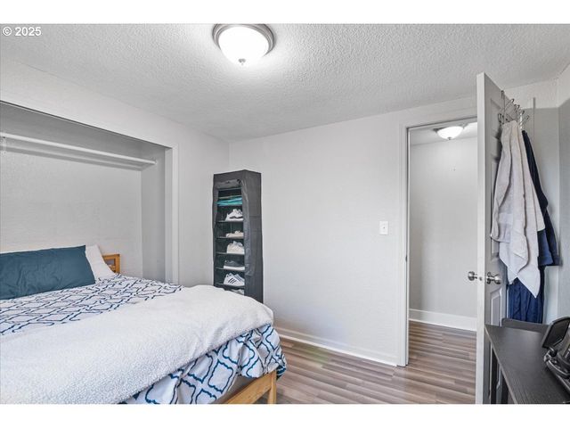 4020 GARY St Ne, Keizer, OR 97303