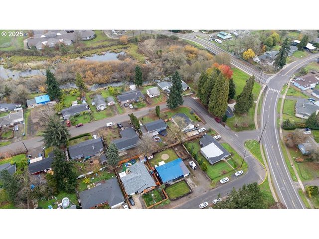 4020 GARY St Ne, Keizer, OR 97303