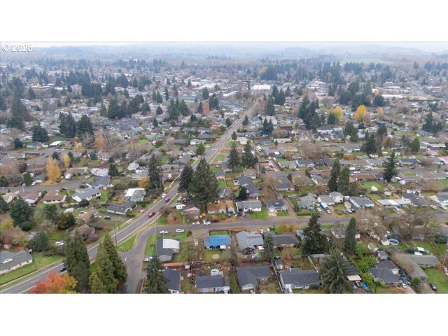 4020 GARY St Ne, Keizer, OR 97303