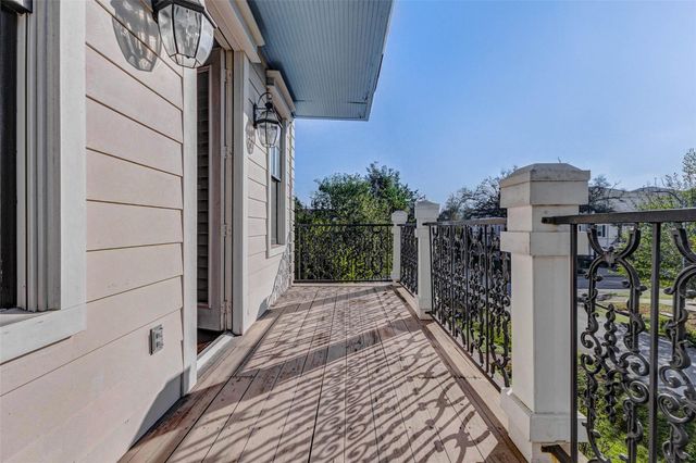 405 W 27th Street A, Houston, TX 77008