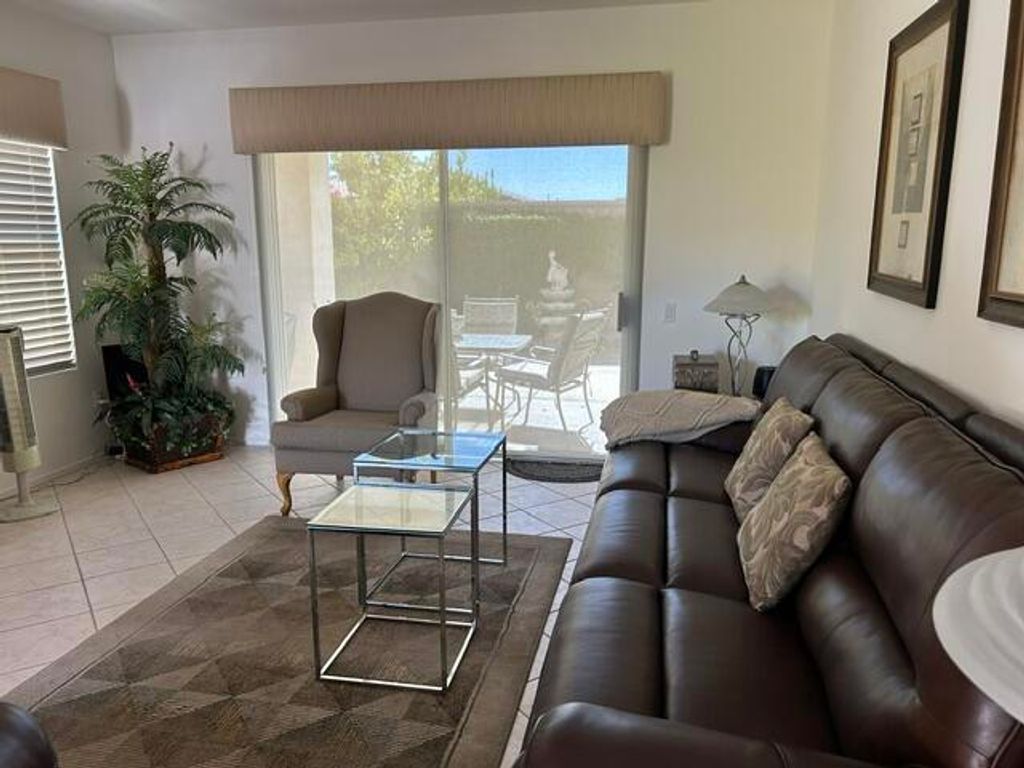 39830 Somerset Avenue, Palm Desert, CA 92211