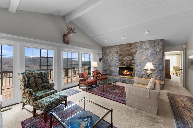 6026 95th Avenue, Taylor Ridge, IL 61284