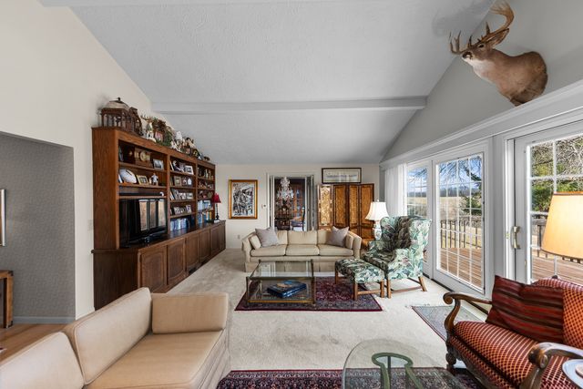 6026 95th Avenue, Taylor Ridge, IL 61284