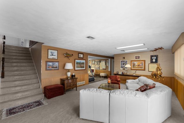 6026 95th Avenue, Taylor Ridge, IL 61284