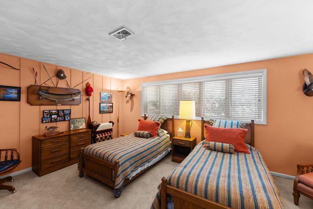 6026 95th Avenue, Taylor Ridge, IL 61284