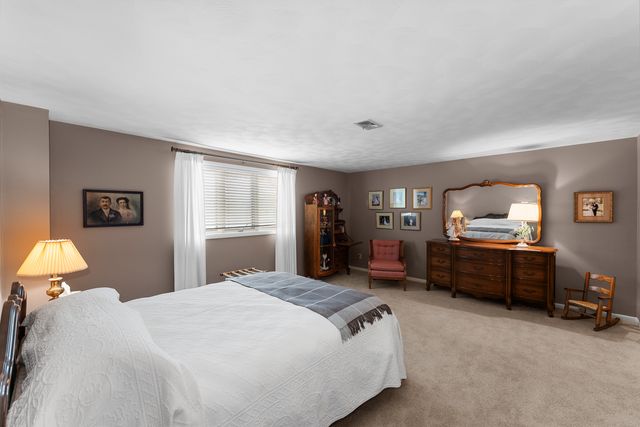 6026 95th Avenue, Taylor Ridge, IL 61284