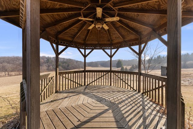 6026 95th Avenue, Taylor Ridge, IL 61284