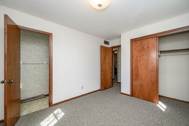 1208 LONDON DR, Columbia, MO 65203