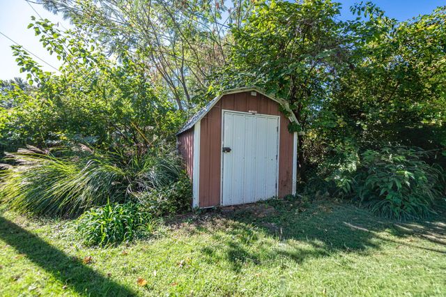 1208 LONDON DR, Columbia, MO 65203