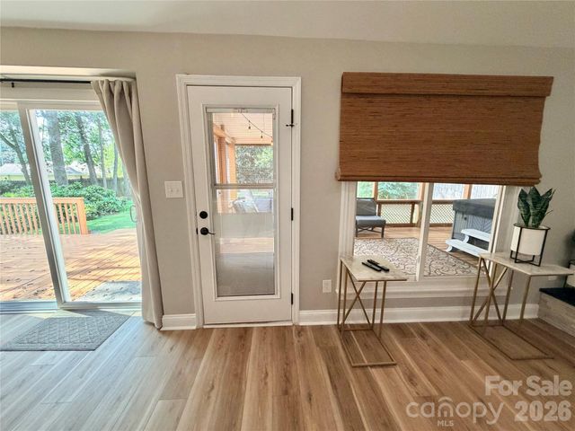 6836 Pin Oak Court, Charlotte, NC 28226