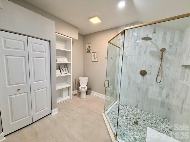 6836 Pin Oak Court, Charlotte, NC 28226