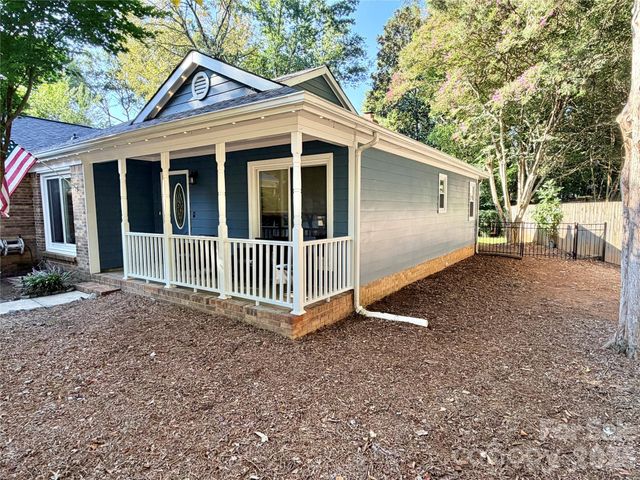 6836 Pin Oak Court, Charlotte, NC 28226