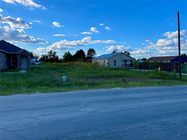 325 Road 5102, Cleveland, TX 77327