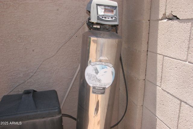 4505 W BURGESS Lane, Laveen, AZ 85339