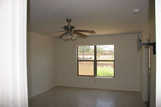 4505 W BURGESS Lane, Laveen, AZ 85339