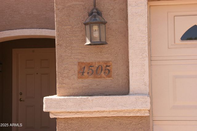 4505 W BURGESS Lane, Laveen, AZ 85339