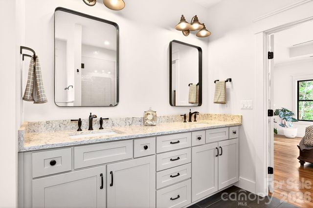 77 Village Pointe Lane, Asheville, NC 28803