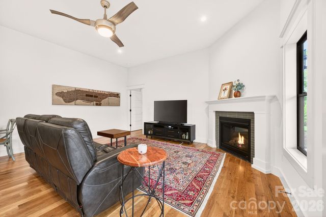 77 Village Pointe Lane, Asheville, NC 28803