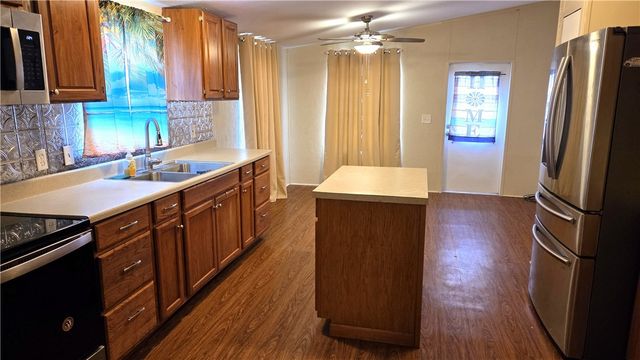 218 E Avenue C, Port Aransas, TX 78373