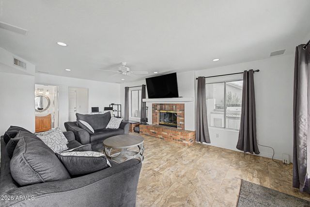 8967 W MAUI Lane, Peoria, AZ 85381